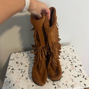 Minnetonka 3 layer fringe boot